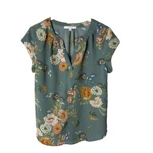 Fun2Fun Blouse Size Medium Top Short Cap Sleeves Floral Blue Pink Gold Green